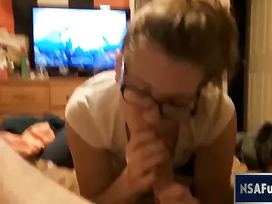 My Nerdy Horny Amateur GF Blows My Dick Before She Goes to College