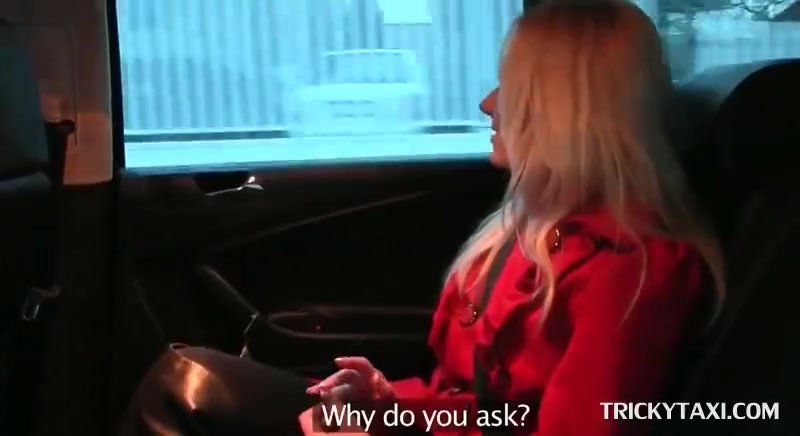 Superb blonde siren talked into having sex in the taxi